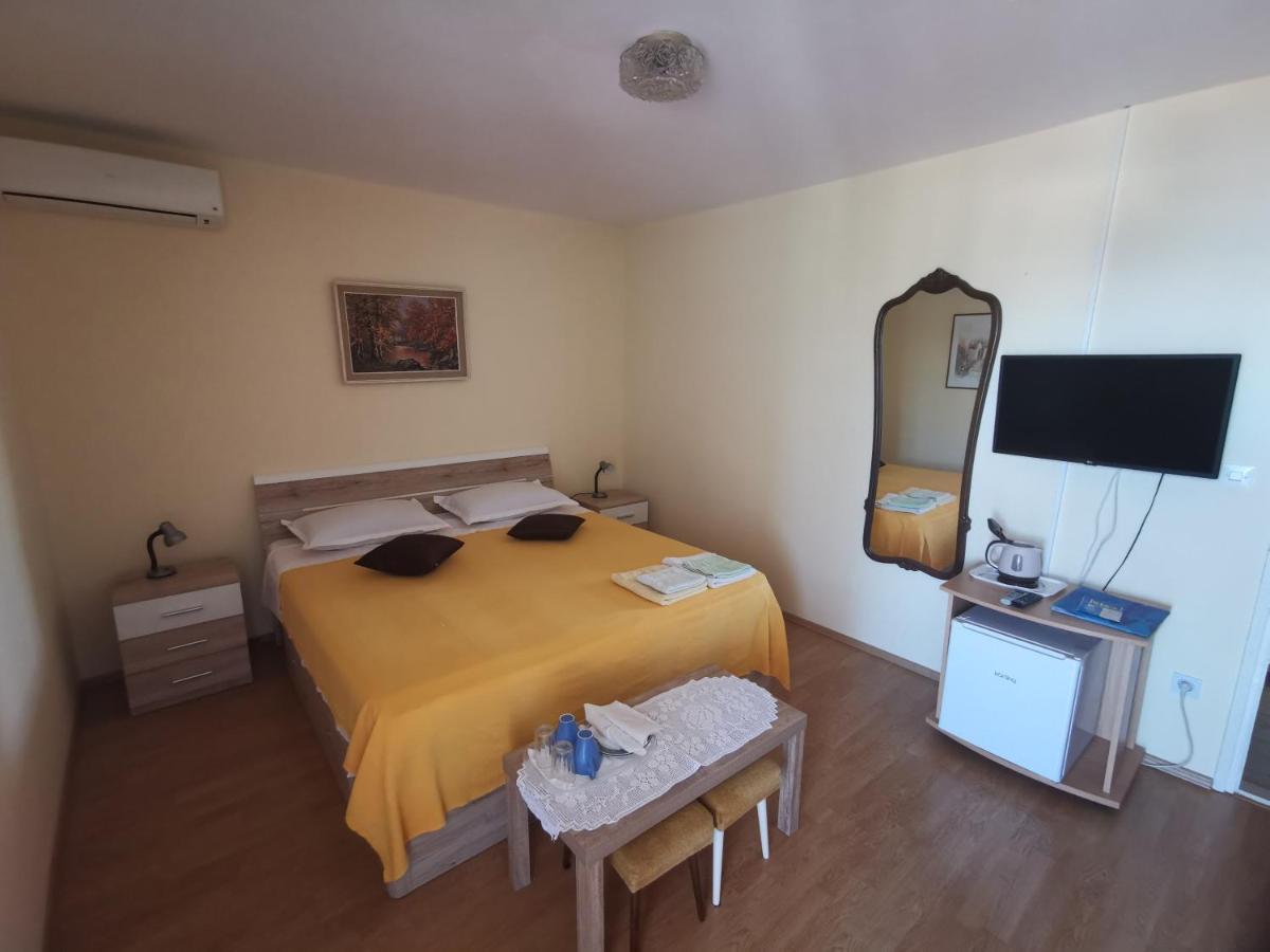 ילסה Guest House Jelsa מראה חיצוני תמונה