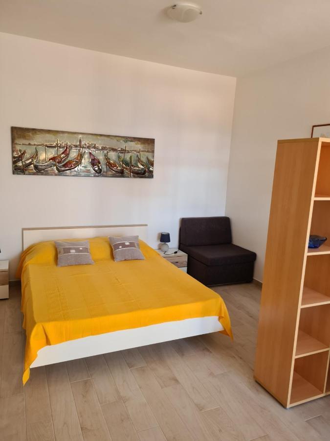ילסה Guest House Jelsa מראה חיצוני תמונה