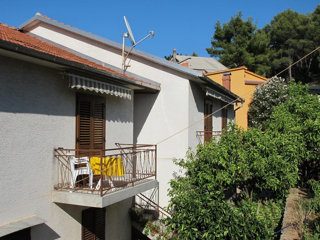 ילסה Guest House Jelsa חדר תמונה