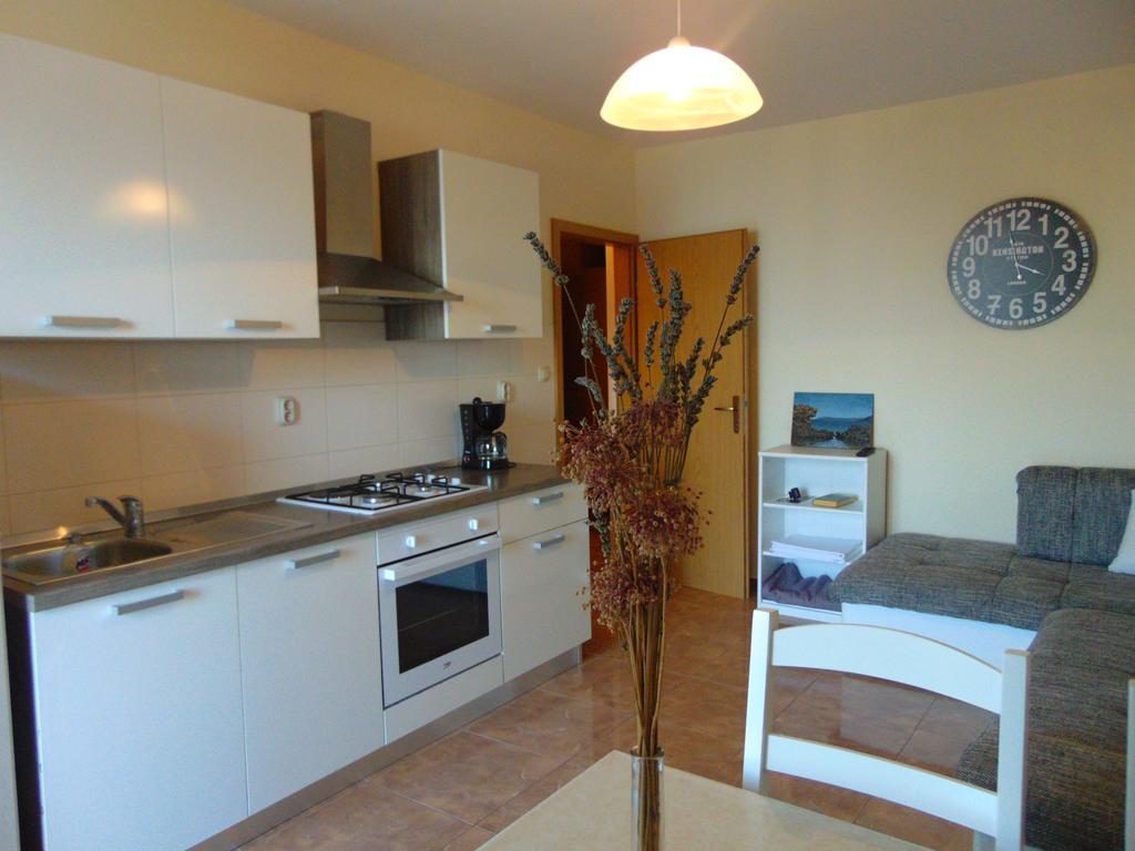 ילסה Guest House Jelsa מראה חיצוני תמונה